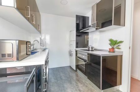 Carrer de Josep Benlliure, Valencia, Valencian Community 46011 - Photo 5