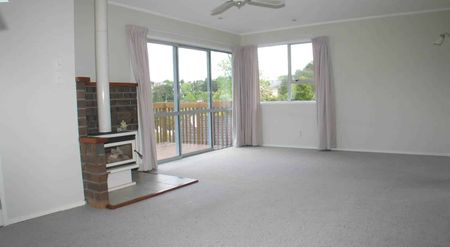 Home and Granny - Photo 2