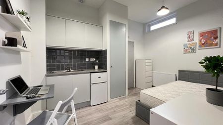 Studio to rent - Photo 2