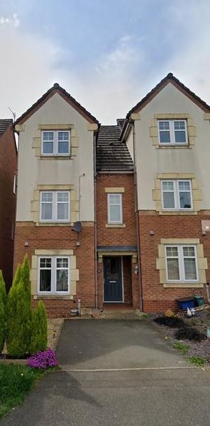 4 bedroom townhouse to rent - Photo 1