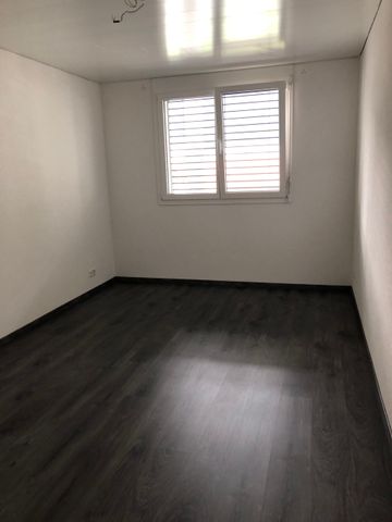 Appartement de 2.5 pièces au 1er étage - Photo 3