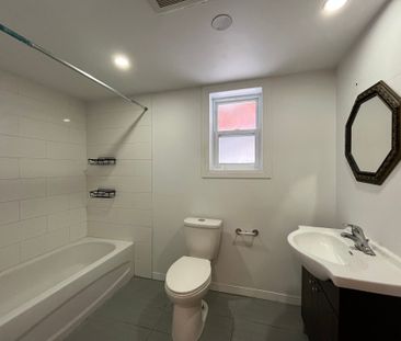 9005A Boul. LaSalle Montréal (LaSalle), QC H8R - Photo 2