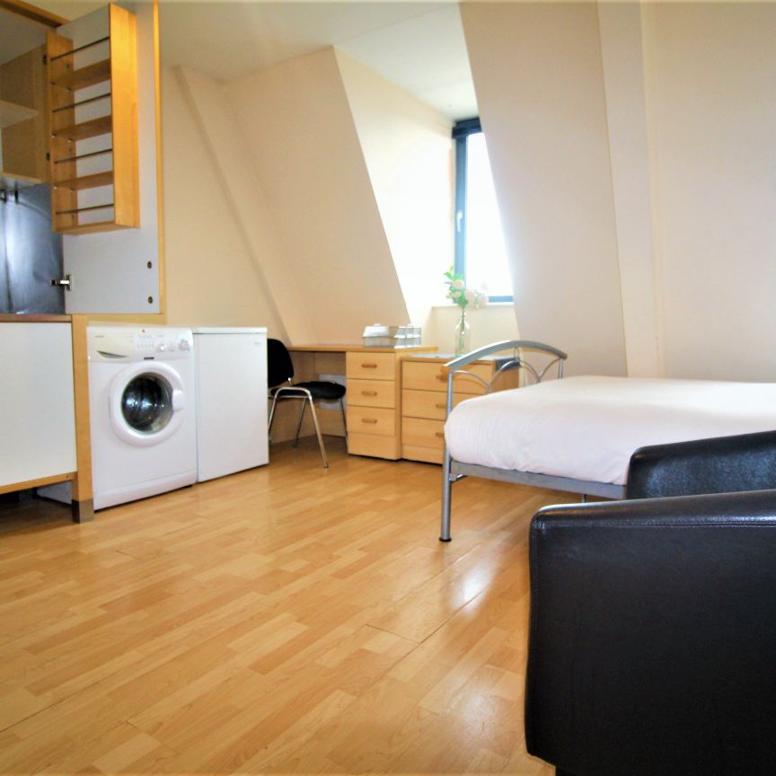 Flat 22A, Westmount, LS2 9NZ, Leeds - Photo 1