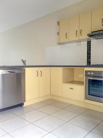 5/11 Pembroke Street, 4152, Carina Qld - Photo 3