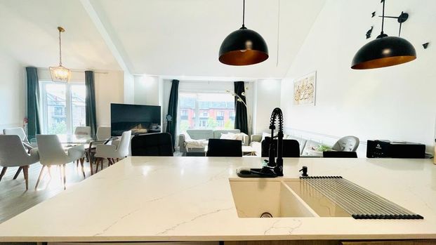 Appartement - 4-5310 Rue de Leslie - Photo 1