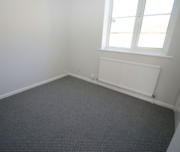 Terraced House to rent on - Photo 4