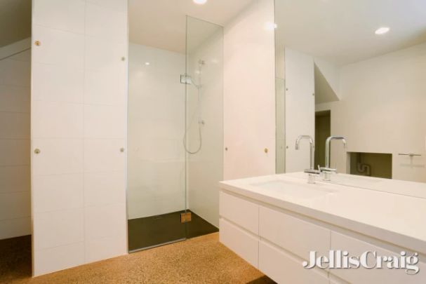 107 Howard Street, North Melbourne, Melbourne - Photo 1