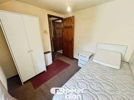 Queens Road, Skewen, Neath, SA10 - Photo 3