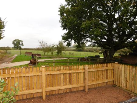 1 bedroom barn conversion to let - Photo 2