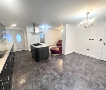 3 Bed Semi-Detached House, Wheatley Drive, NG4 - Photo 3