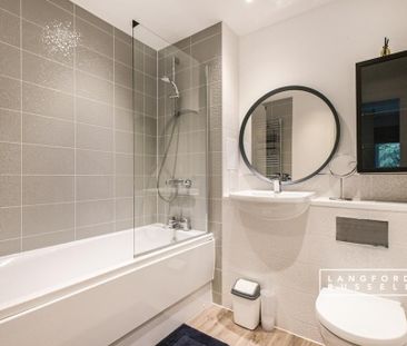 3 bedroom flat to rent - Photo 5