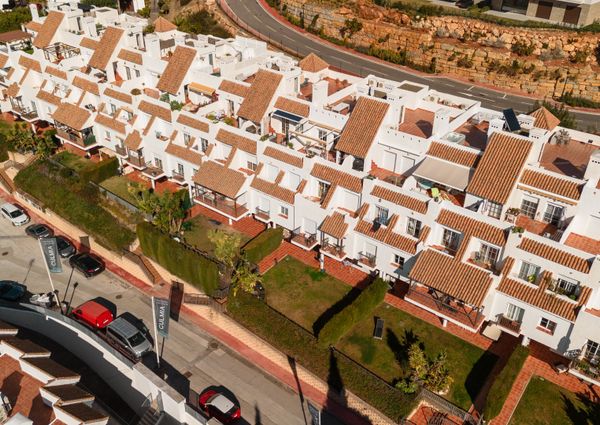 Luxury apartment in Balcones del Lago, Istán