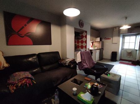 Maisonnette avec jardin - Photo 2