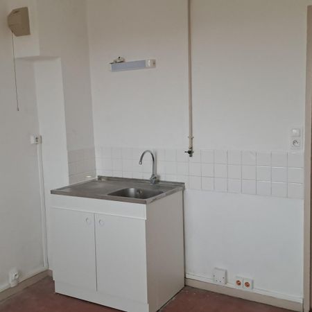 Appartement à MORTAGNE-AU-PERCHE 37.00 m² - Photo 4