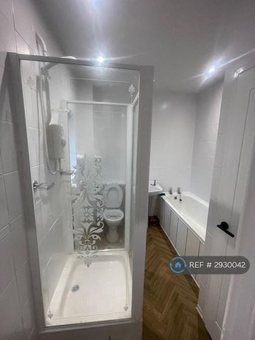 2 bedroom end of terrace house to rent - Photo 3