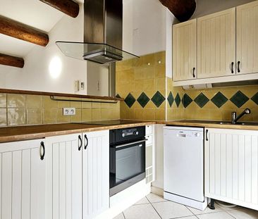 Location Appartement 3 pièces 68m² GONFARON 83590 - Photo 2