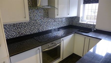 Elm Close, Binley Woods, Coventry - - Photo 5