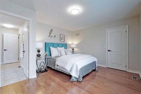 For Lease - 19 Brass Drive, Richmond Hill, Ontario - Photo 4