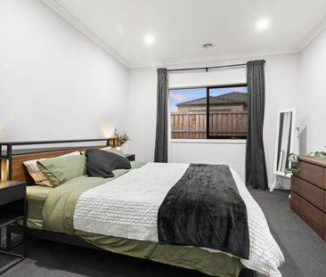 **For Lease: Stunning Family Home in Cranbourne East - $620/week** - Photo 6