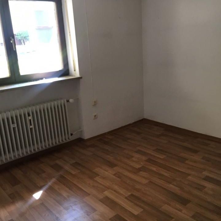 2 Zimmer -- Duschbad- UG Wohnung in Neustadt-WN - Photo 1