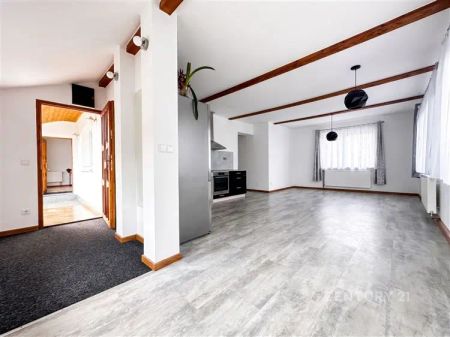 Světlý a prostorný byt 3+kk (72 m - Photo 3