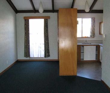 MODERN AND COMFORTABLE - Photo 2