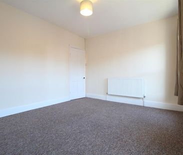 1 bedroom Flat To Let - Photo 1