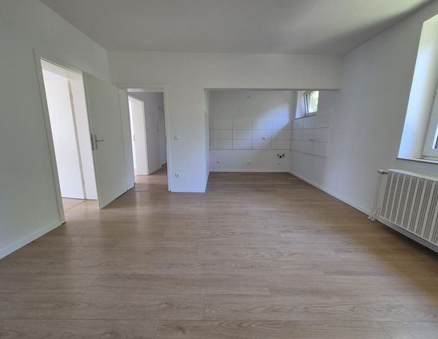 3 Zimmer Wohnung mit offener Küche! - Photo 1