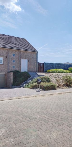 Huis te huur in Vliermaal voor € 1.350 met 3 slaapkamers - Foto 1