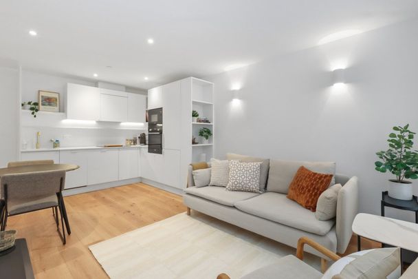 Ashford Road, EASTBOURNE - Photo 1