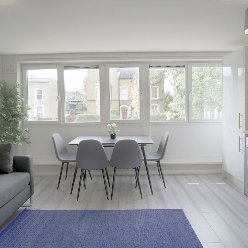 Guerin Square – Room 3 - Photo 1