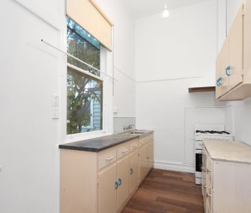 TWO BEDROOM HOME SITUATED IN THE HEART OF BALLARAT - Photo 1