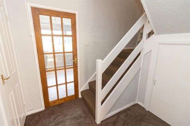 3 Bedroom House - End Terrace - Photo 1