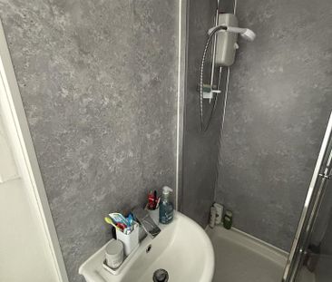 5 bedroom terraced house to rent - Photo 3