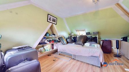 4 bedroom semi-detached house to rent - Photo 5