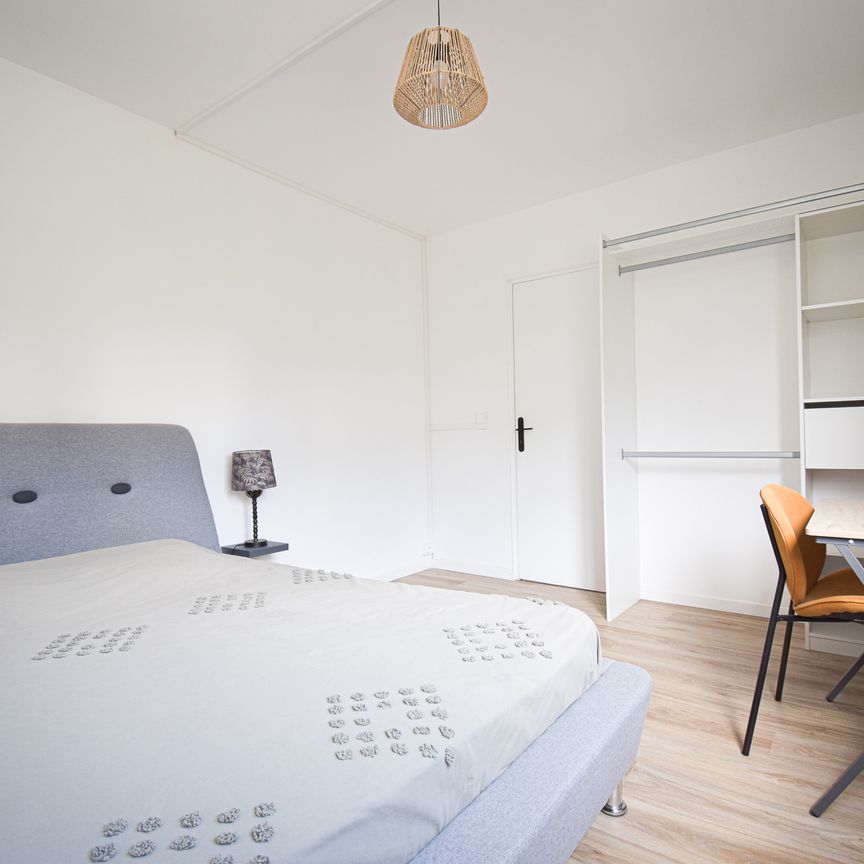 Location Appartement 1 pièce 26m² ST DENIS 97400 - Photo 1