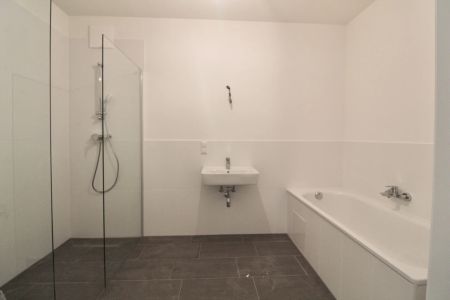 JETZT ANFRAGEN! 4-Zimmer Wohnung nahe Hauptbahnhof! JETZT ANFRAGEN - Photo 2