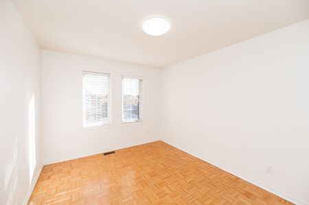 For Lease - 25 Arundel Drive, Vaughan, Ontario - Photo 2