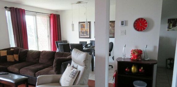 GRAND 4 ½ LEBOURGNEUF STYLE CONDO AIR CLIMATISÉE - Photo 2