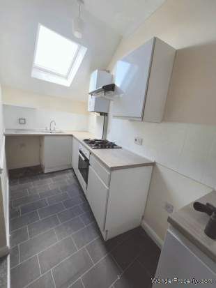 2 bedroom property to rent in Bournemouth - Photo 4