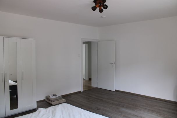 Teilmöblierte 3-Zimmerwohnung mit Einbauküche in Knielingen - Photo 1