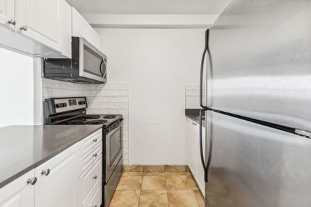 For Lease - 21 King Street Unit# 1213, London East, Ontario - Photo 2