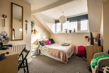 4 Bed Terraced House, Thompson Road, S11 - Photo 5