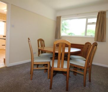 4 bedroom House To Let - Photo 3