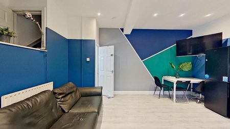 3 bedroom terraced house to rent - Photo 2