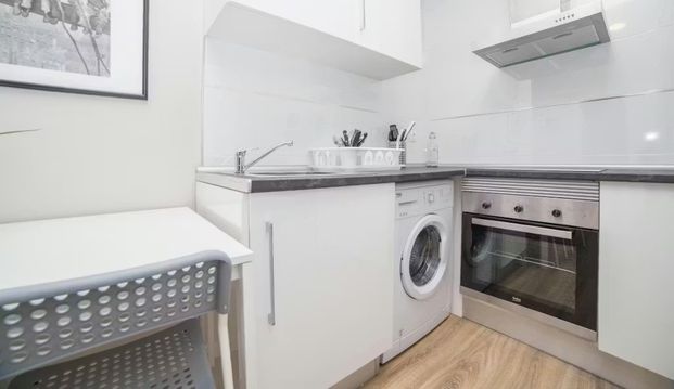 Carrer del Comte dAltea, Valencia, Valencian Community 46005 - Photo 1