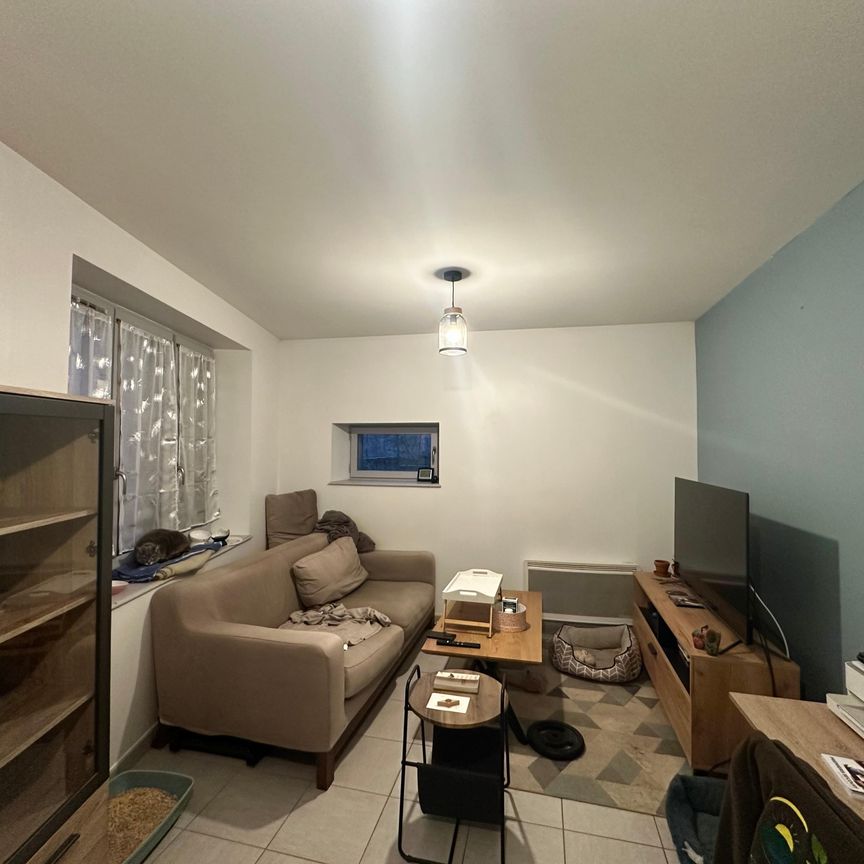 Location Appartement 2 pièces 56m² MONTMEYRAN 26120 - Photo 1