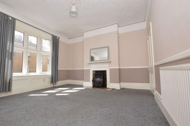 3 bedroom maisonette to rent - Photo 1
