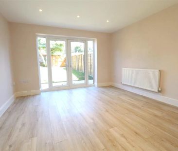 New Park Drive, Hemel Hempstead, HP2 4QJ, Hertfordshire - Photo 4