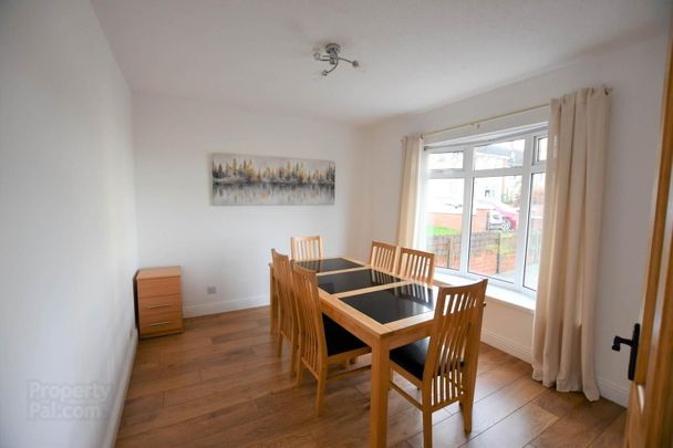 34 Downhill Avenue, BT87EF, Belfast - Photo 1